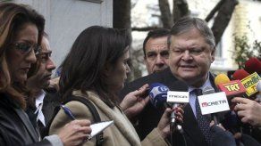 La eurozona pide una vigilancia más estricta de Grecia