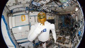 El astronauta Joe Acaba tendrá su turno como DJ en la radio