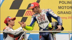 Valentino Rossi gana en Sepang