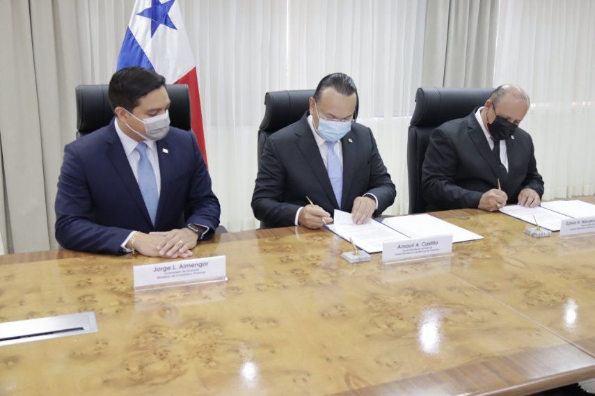 El Instituto Panameño Autónomo Cooperativo (IPACOOP) y la Superintendencia de Bancos de Panamá (SBP) suscribieron un convenio para fortalecer las capacidades financieras de la población.