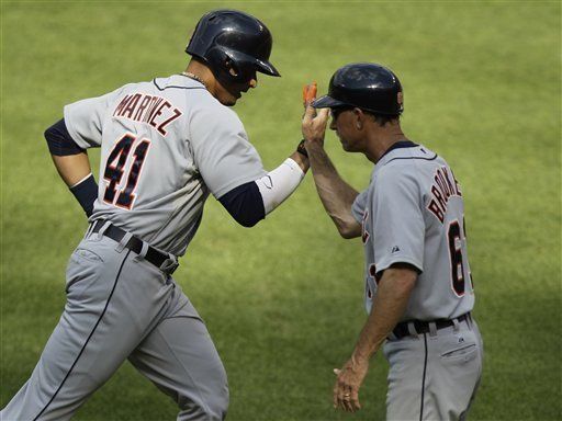 Tigres pegan cuatro cuadrangulares contra Orioles