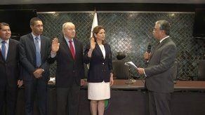 Instalan y juramentan nueva Junta Directiva de la Comisión de Credenciales