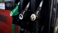 En las últimas semanas los precios del combustible han aumentado significativamente. En las últimas semanas los precios del combustible han aumentado significativamente.
