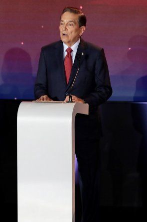 Candidatos a la Presidencia de Panamá se miden en su primer debate