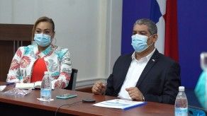 Ministro Sucre se reúne con gremios médicos para conversar sobre contrataciones
