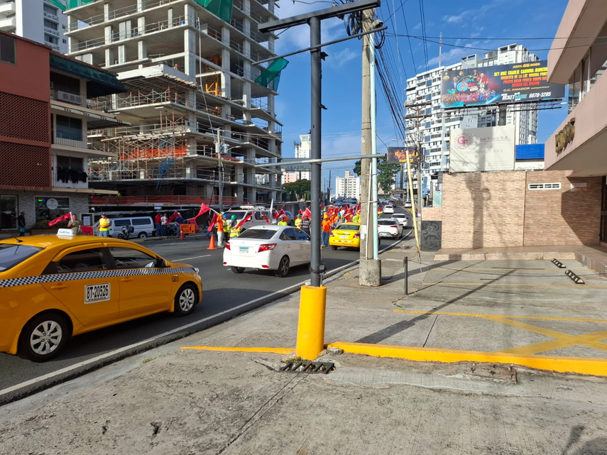 MiBus. Protestas en Avenida Balboa