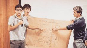 Agua purificada lleva hasta Silicon Valley a jóvenes emprendedores chilenos