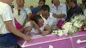 Familiares dieron el último adiós a menor asesinada en La Chorrera