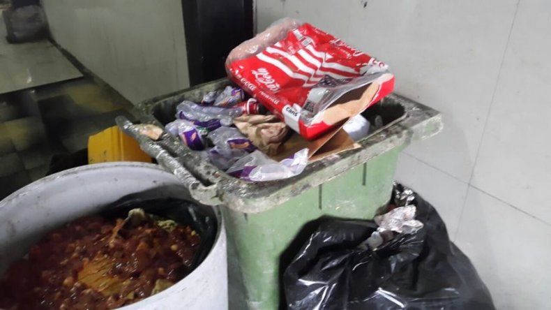 Minsa detecta condiciones insalubres en locales de preparación de alimentos de Curundú