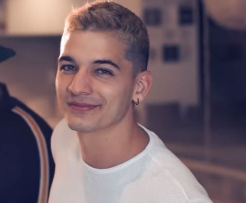 Muere youtuber por una bala perdida en medio de un asalto en Colombia