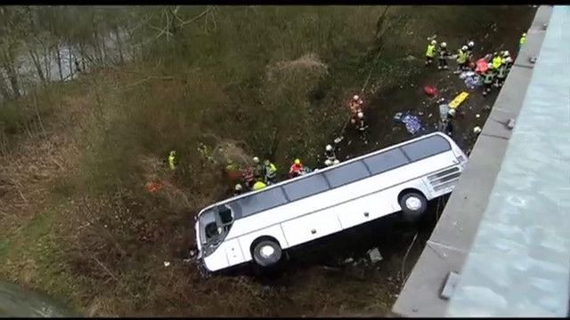 Heridos del accidente del autobús ruso en Bélgica siguen en estado grave
