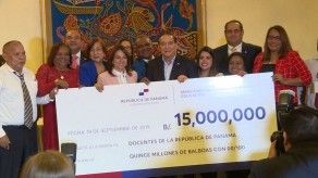 Gobierno paga más de B/. 15 millones en vigencias expiradas a docentes panameños