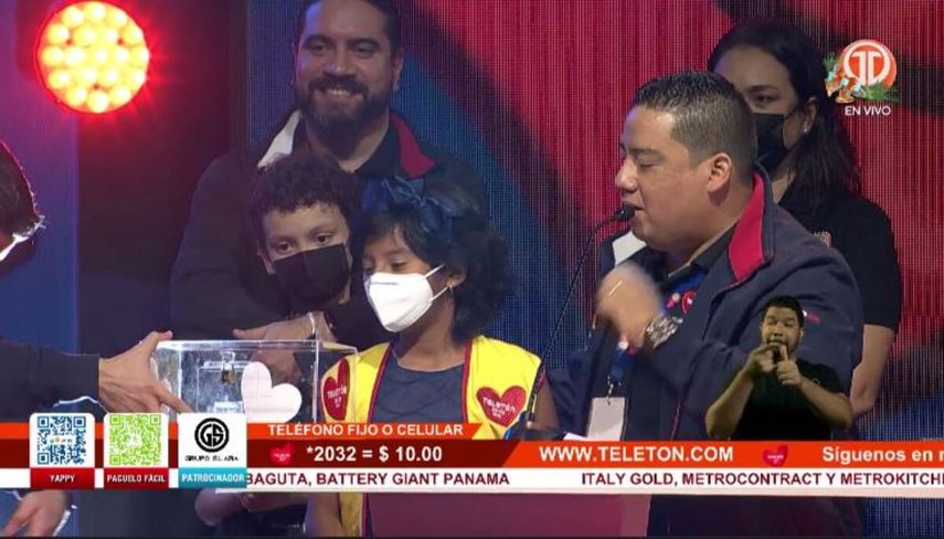 La Teletón 2030 inició la noche de este viernes en Panamá con el primer aporte de su embajadora estrella