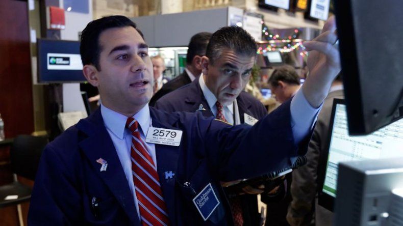 Leve retroceso de Wall Street por reunión Fed