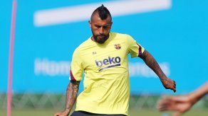 Twitter: @kingarturo23