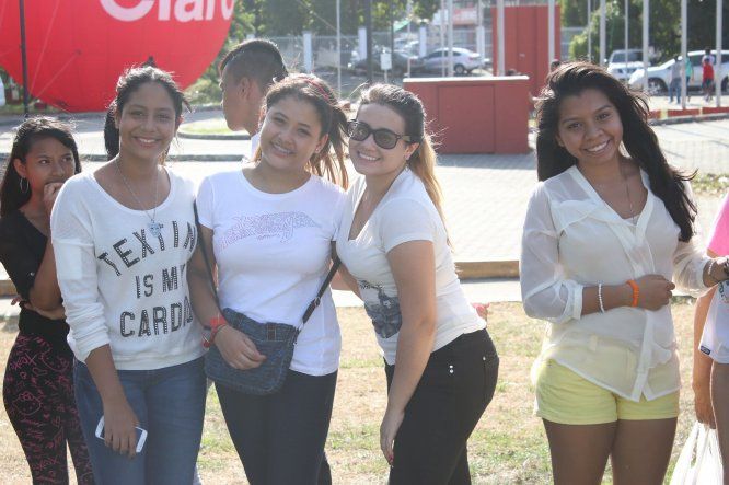 Fanáticos de Calle 7 llegan al Roberto Durán