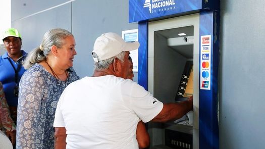 MIDES completará los pagos de sus programas sociales en la tercera semana de noviembre. MIDES completará los pagos de sus programas sociales en la tercera semana de noviembre.