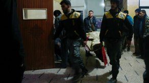 Al menos 17 civiles muertos en bombardeos en región siria de Guta Oriental