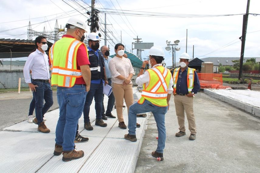 El MOP y Ministerio de la Presidencia inspeccionan trabajos en Colón