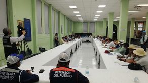La mesa, convocada en Veraguas, contó con la mediación del defensor del Pueblo, Eduardo Leblanc.