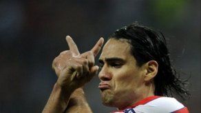 Falcao desatiende rumores sobre el Manchester y se centra en el Atlético
