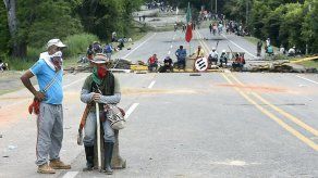 Protesta indígena en Colombia bloqueó importante vía y genera represión