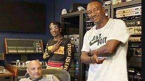 Gringo Man junto a Sting International y Screechie Dan.