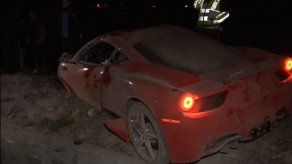 Detenido Arturo Vidal por dar positivo tras estrellarse con su Ferrari