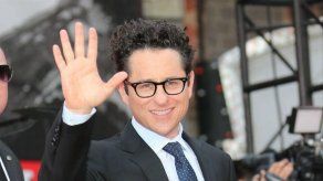 J.J. Abrams defiende que Sulu sea homosexual en Star Trek: más allá