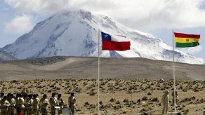 Chile tiende la mano a Bolivia para enterrar el siglo XIX
