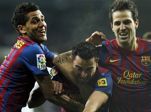 Barcelona gana en visita al Madrid y la liga sigue candente