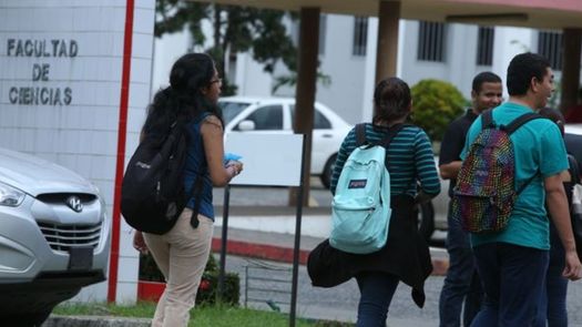 La Embajada de Estados Unidos abre programa de prácticas para estudiantes.