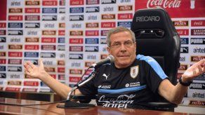 Tabárez dice que Suárez tiene la ansiedad lógica por volver a entrenarse