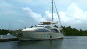 Yate de Martinelli White Shark