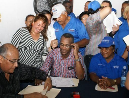 Robinson, Ávila, Arce y otros buscan reelección como diputados del PRD