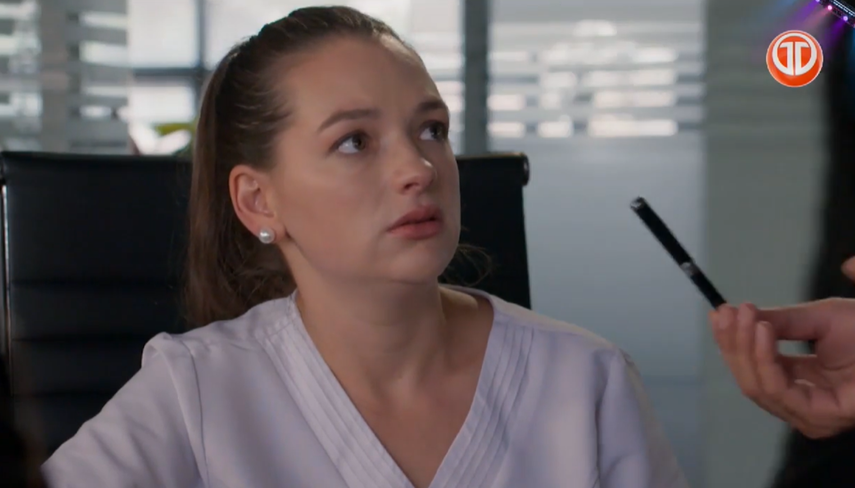 ENFERMERAS | Claudia traiciona a todos