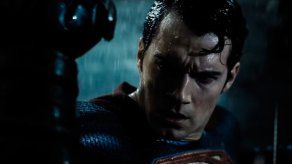 Batman v Superman recauda 27