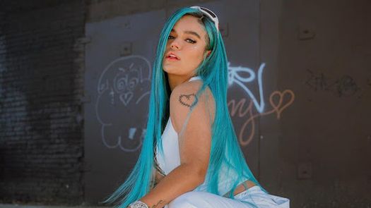Karol G lanzará Mañana será bonito.
