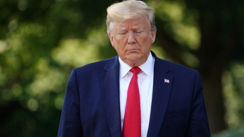 Trump lamenta tener que renunciar a pregunta sobre nacionalidad en el censo
