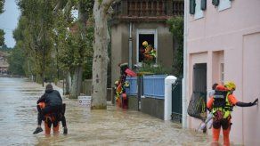 Suben a 13 los muertos por las inundaciones en el sur de Francia