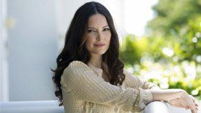 Denise Quiñones debuta como cantante