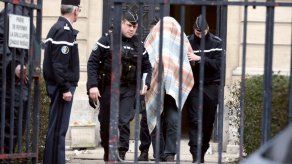 Condenado a prisión por entrar en la casa de una anciana y lamerle los pies