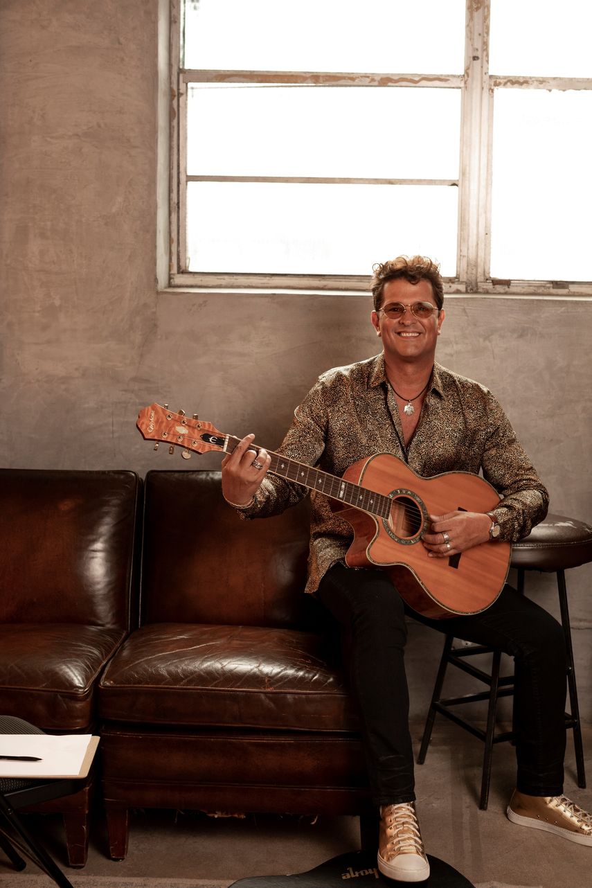 La llegada de Carlos Vives ha generado entusiasmo entre los fanáticos panameños.