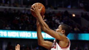 Nocioni pasa por altibajos en triunfo de Bulls