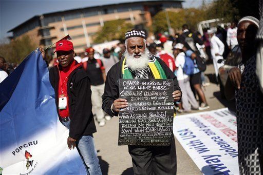 Cientos protestan por visita de Obama a Sudáfrica