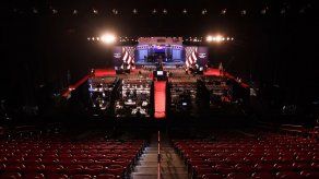 Clinton y Trump llegan al último debate de una dura campaña