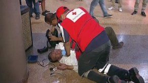 Hombre sufre ataque epiléptico por ingerir bebida alcohólica antes de viaje al interior