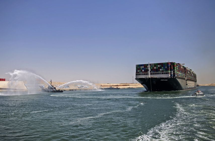 ¡Qué maravilla!: Piloto de avión se emociona al ver el Canal de Panamá