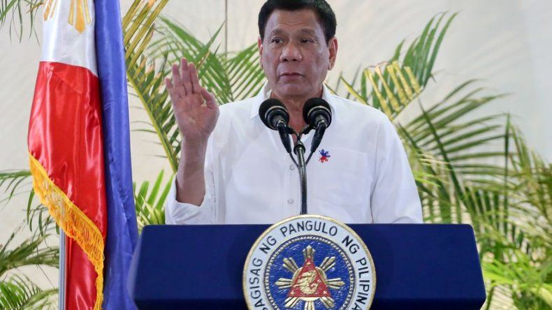 El presidente de Filipinas prohíbe que sus ciudadanos trabajen en Kuwait