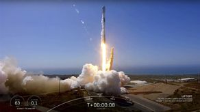 El Falcon 9 partió de la Base Vandenberg de la Fuerza Espacial.